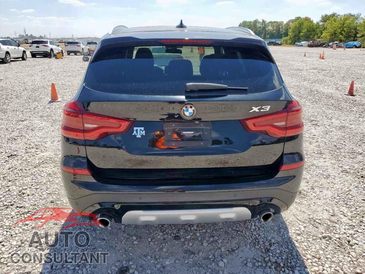 BMW X3 2018 - 5UXTR9C54JLD58119