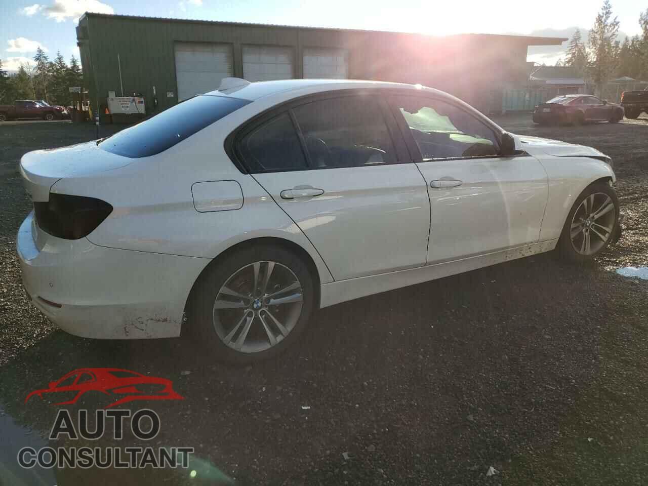 BMW 3 SERIES 2014 - WBA3C3C51EF987268
