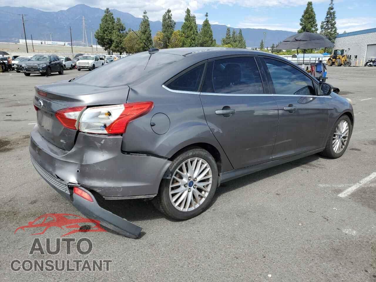 FORD FOCUS 2012 - 1FAHP3H21CL362496