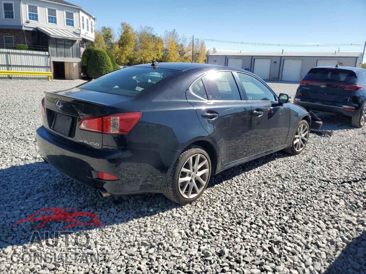 LEXUS IS 2011 - JTHCF5C28B2035137