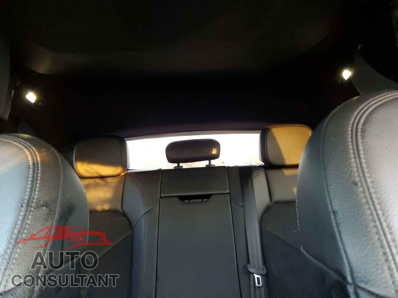 PORSCHE MACAN 2018 - WP1AA2A58JLB05777