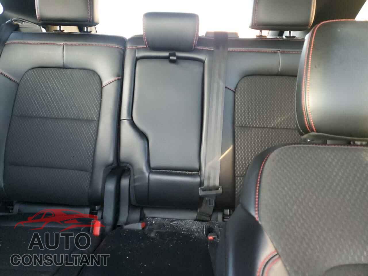 FORD ESCAPE ST 2024 - 1FMCU9MN1RUA45591