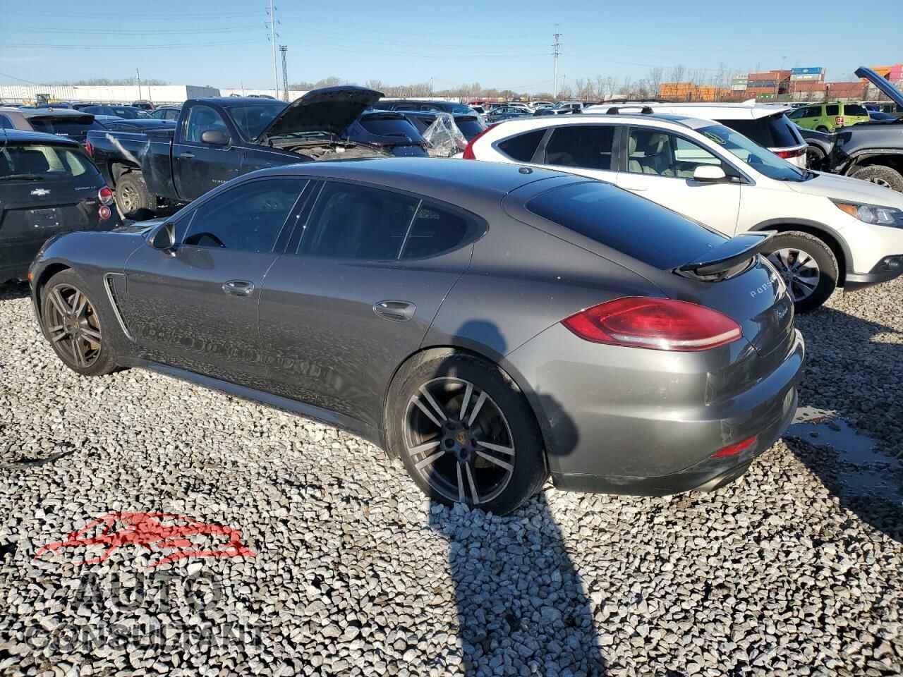 PORSCHE PANAMERA 2015 - WP0AA2A77FL000433