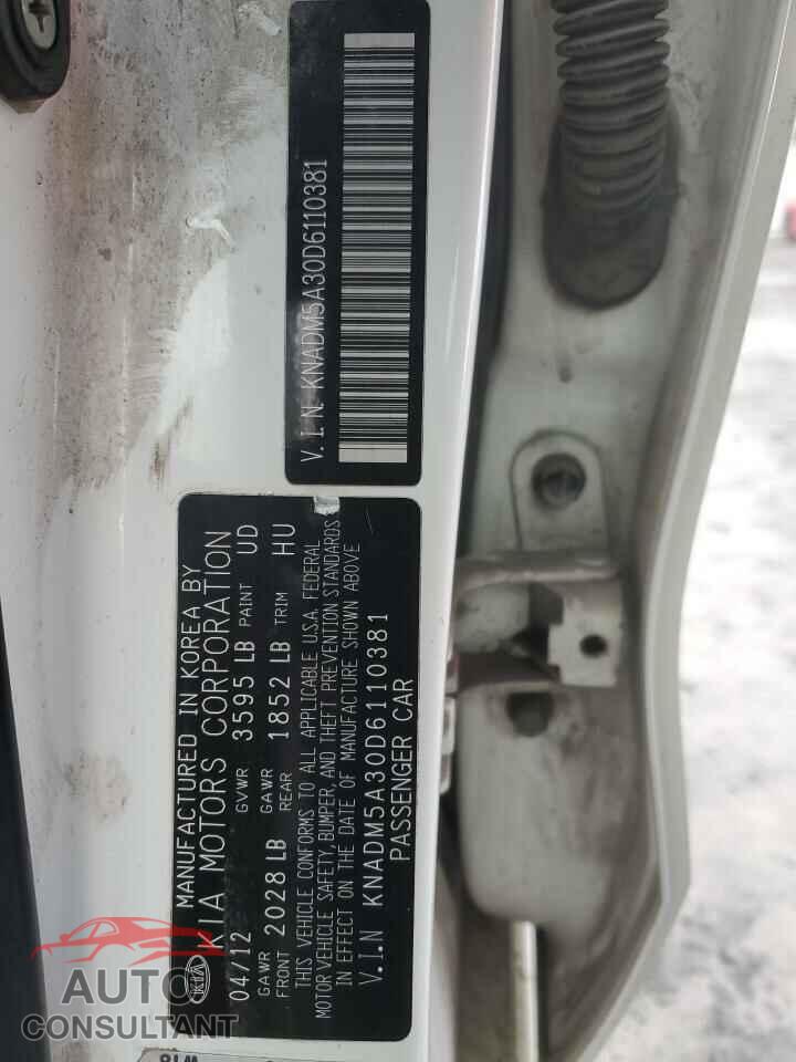 KIA RIO 2013 - KNADM5A30D6110381