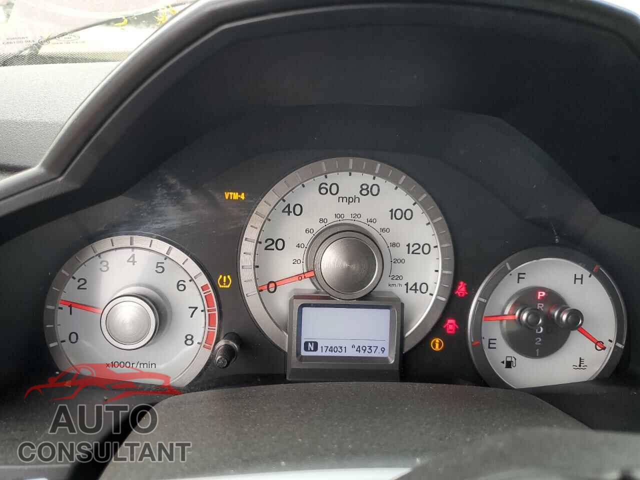 HONDA PILOT 2011 - 5FNYF4H79BB004854