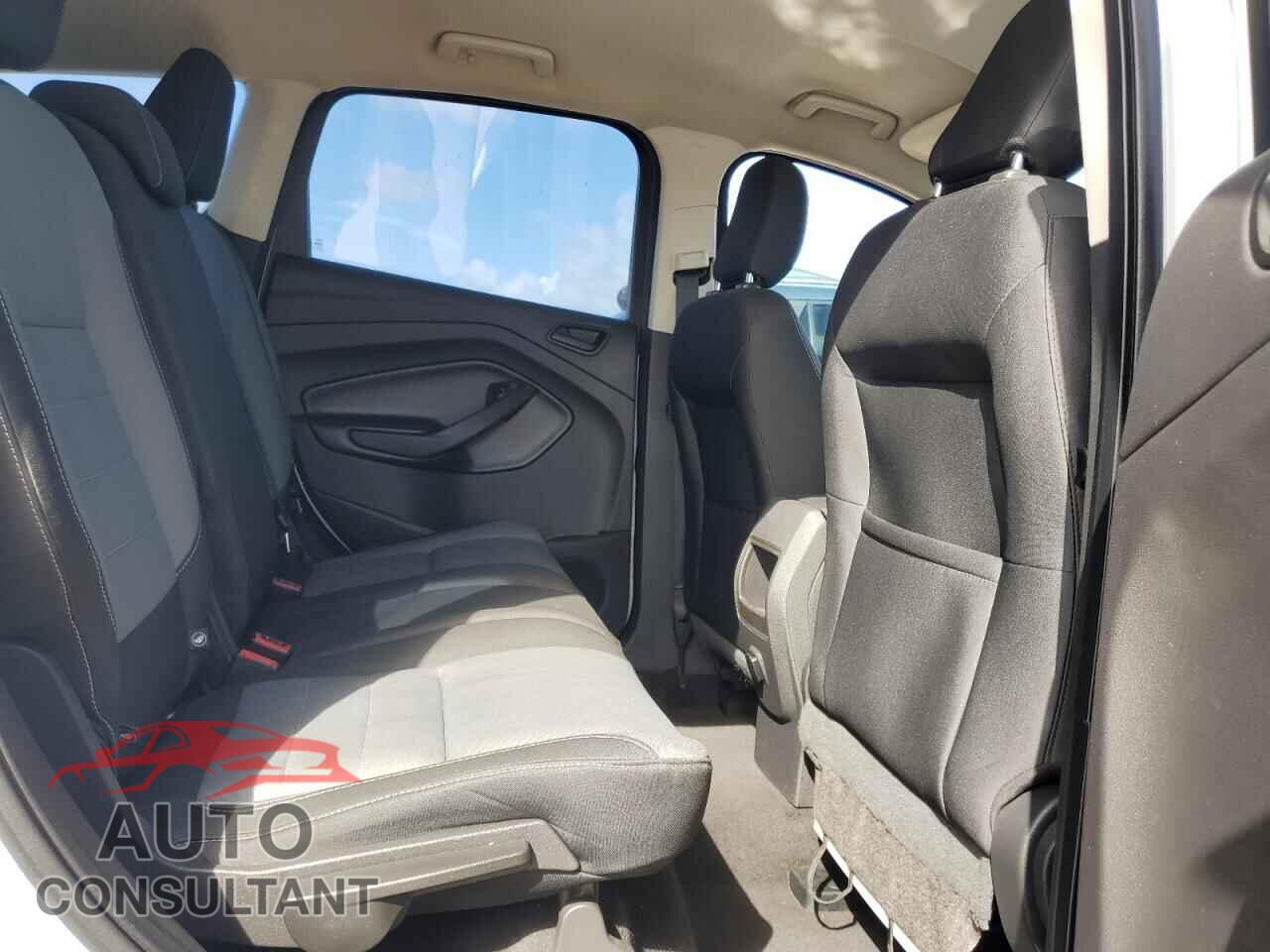 FORD ESCAPE 2019 - 1FMCU0F72KUB95077