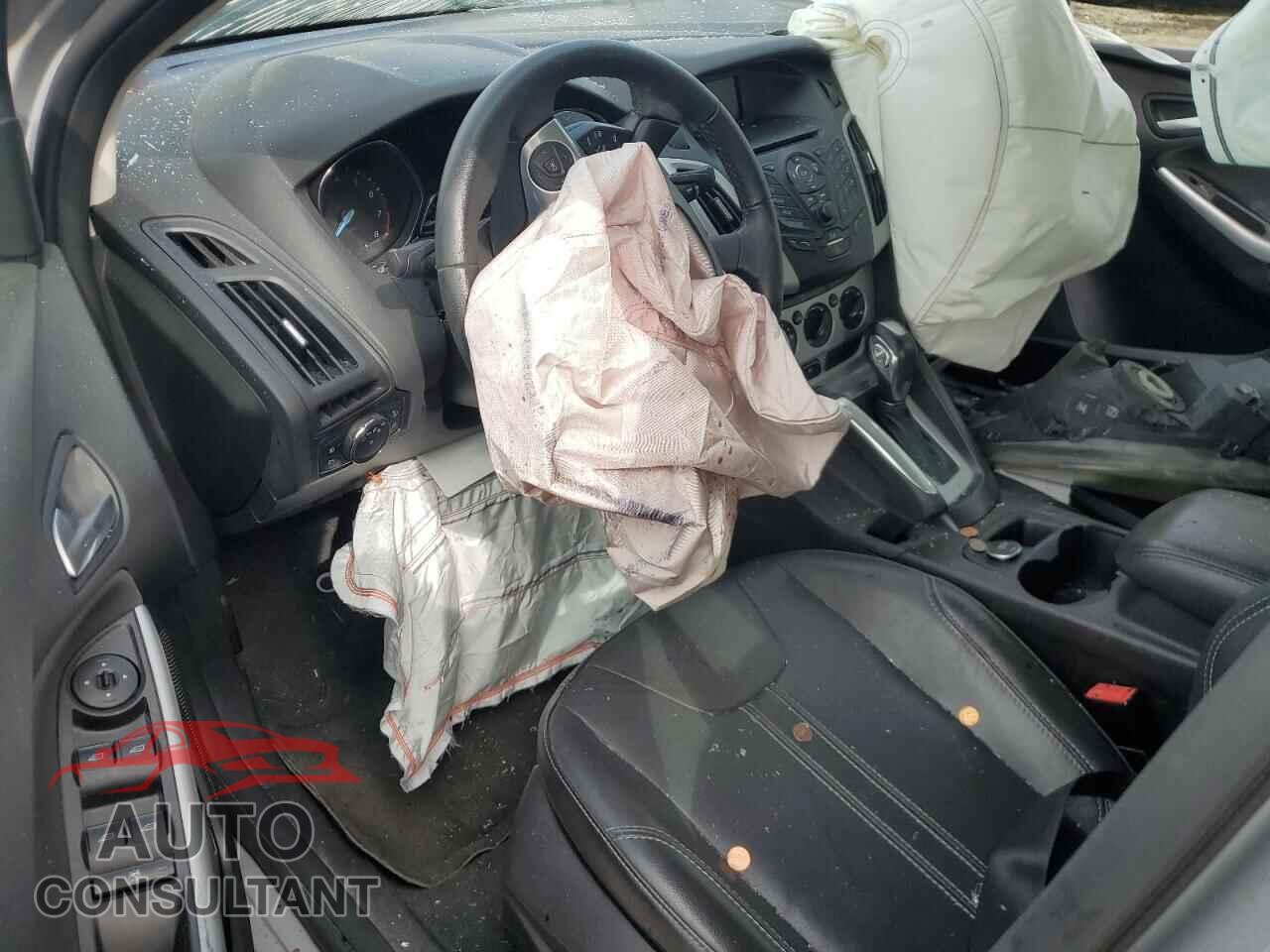FORD FOCUS 2013 - 1FADP3F27DL211875