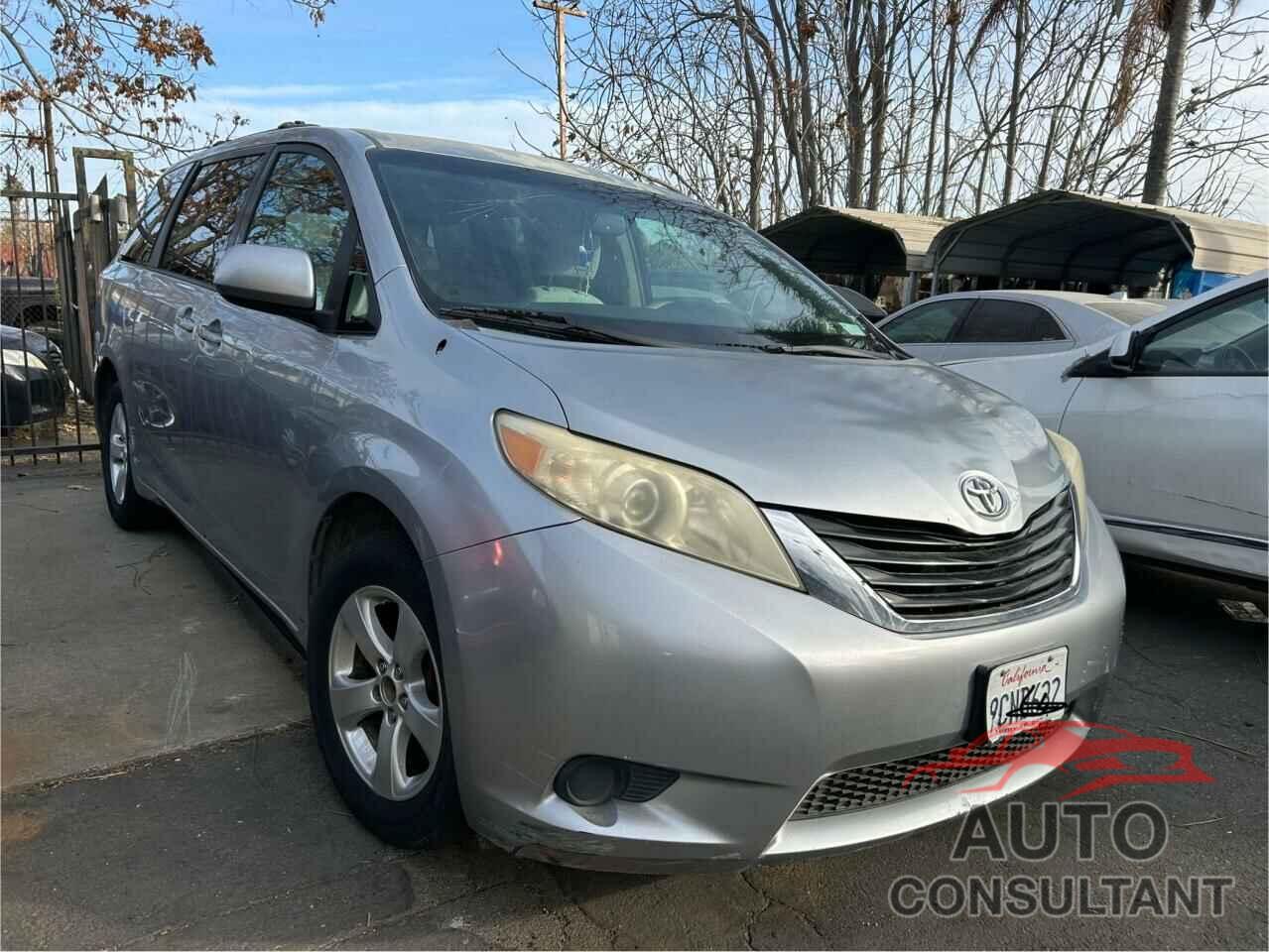 TOYOTA SIENNA 2012 - 5TDKA3DC3CS015119