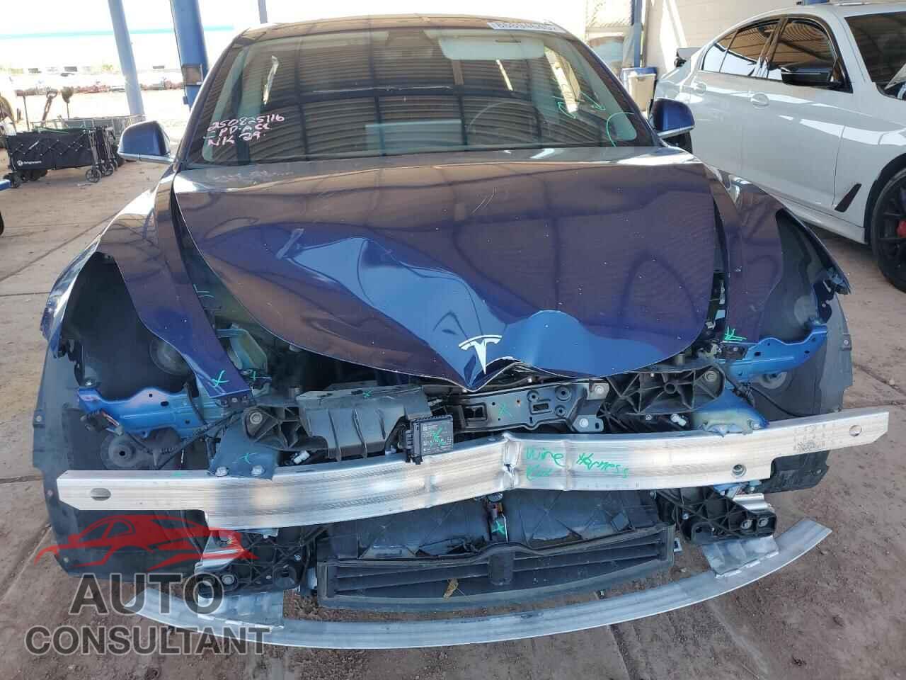 TESLA MODEL 3 2020 - 5YJ3E1EC7LF641210