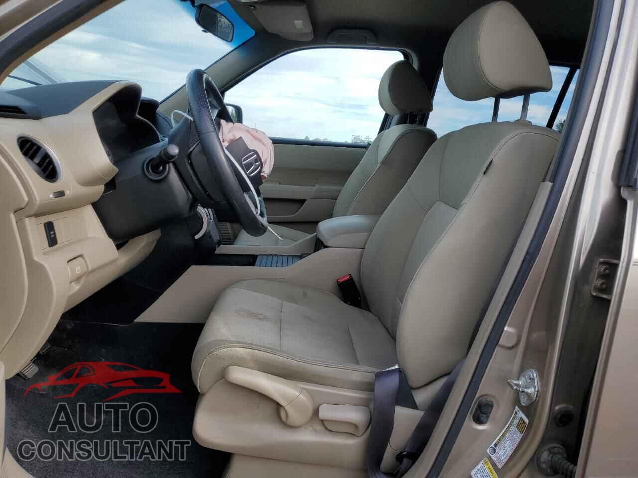 HONDA PILOT 2011 - 5FNYF3H20BB036607