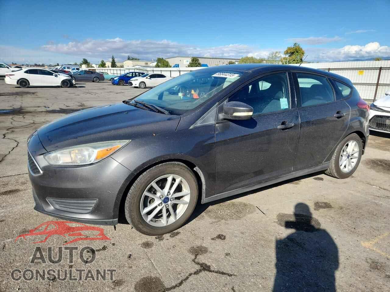 FORD FOCUS 2015 - 1FADP3K27FL201307