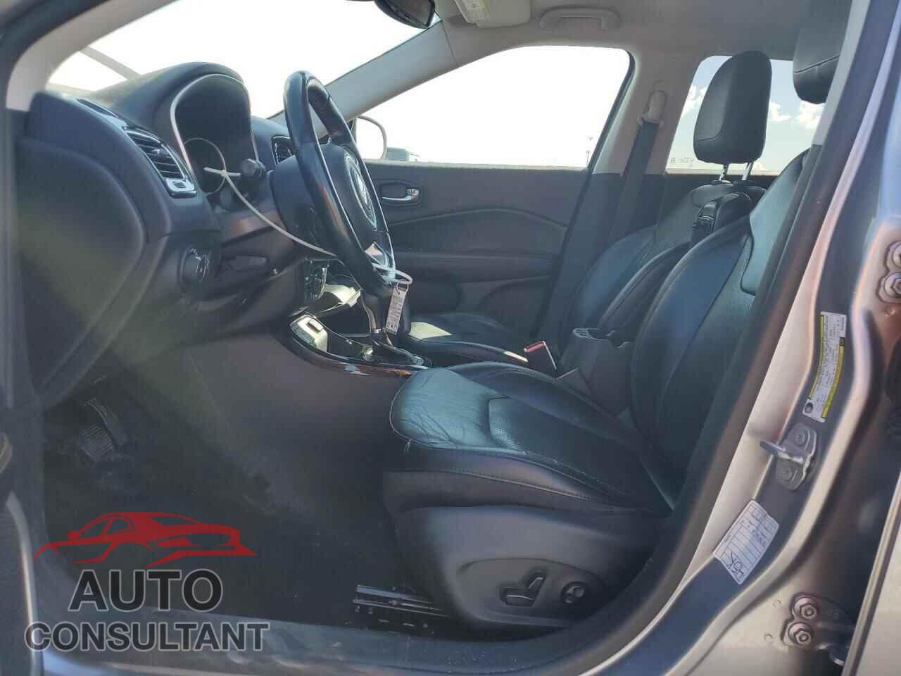 JEEP COMPASS 2019 - 3C4NJCCB2KT676098