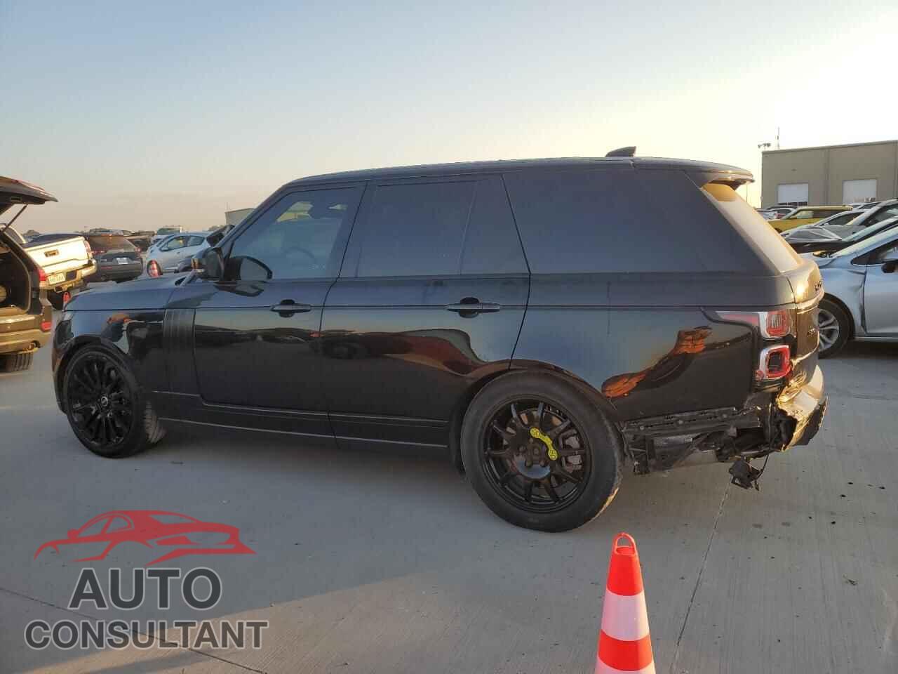 LAND ROVER RANGEROVER 2018 - SALGS2SV2JA501229