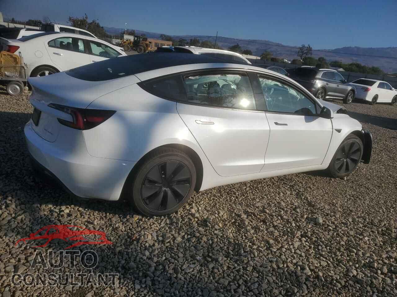 TESLA MODEL 3 2024 - 5YJ3E1EB0RF819121