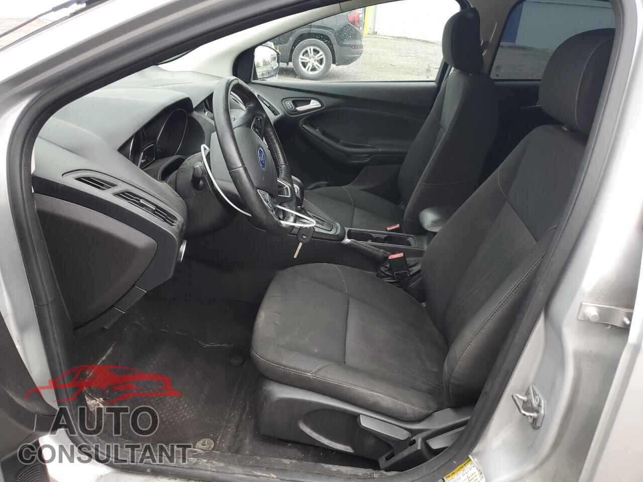 FORD FOCUS 2018 - 1FADP3F28JL231158