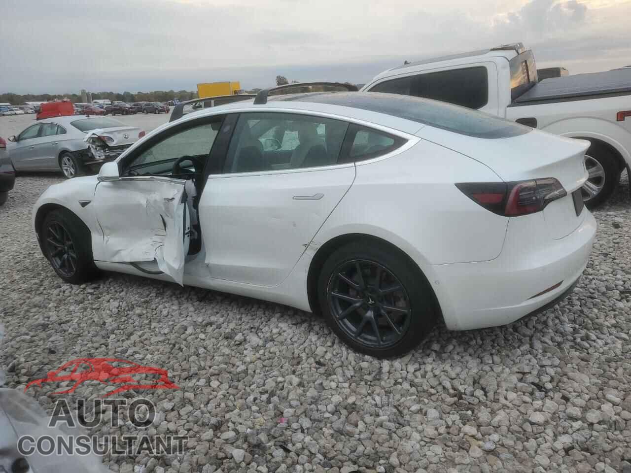 TESLA MODEL 3 2019 - 5YJ3E1EA9KF486169