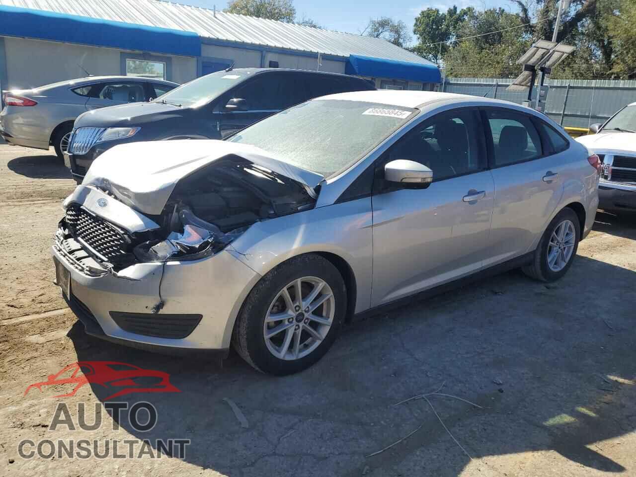 FORD FOCUS 2017 - 1FADP3F20HL329711
