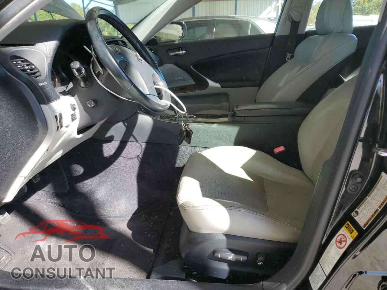 LEXUS IS 2010 - JTHCF5C25A5041832