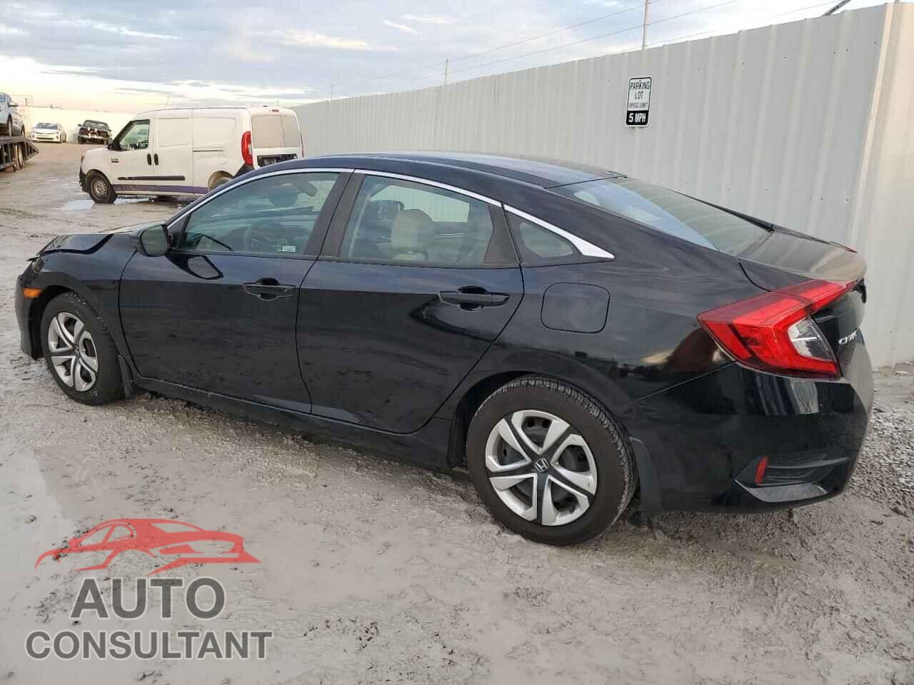 HONDA CIVIC 2018 - 19XFC2F50JE030494
