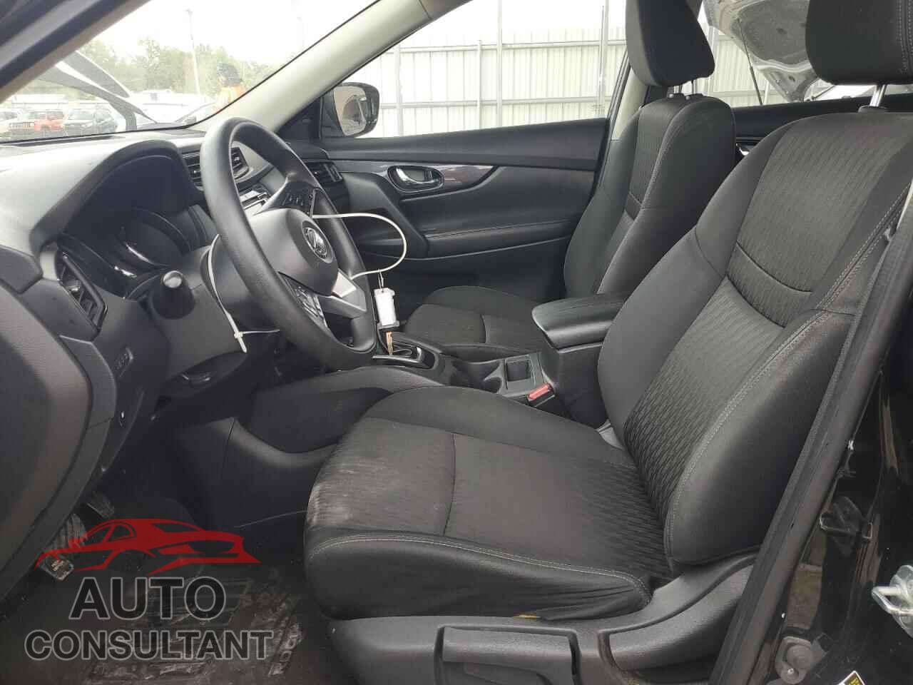 NISSAN ROGUE 2018 - KNMAT2MV1JP549373