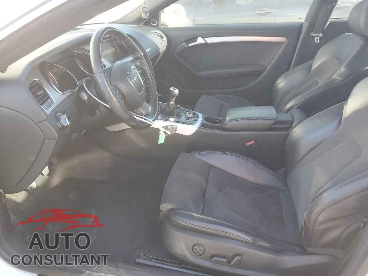 AUDI A5 2011 - WAU4FBFR5BA040599