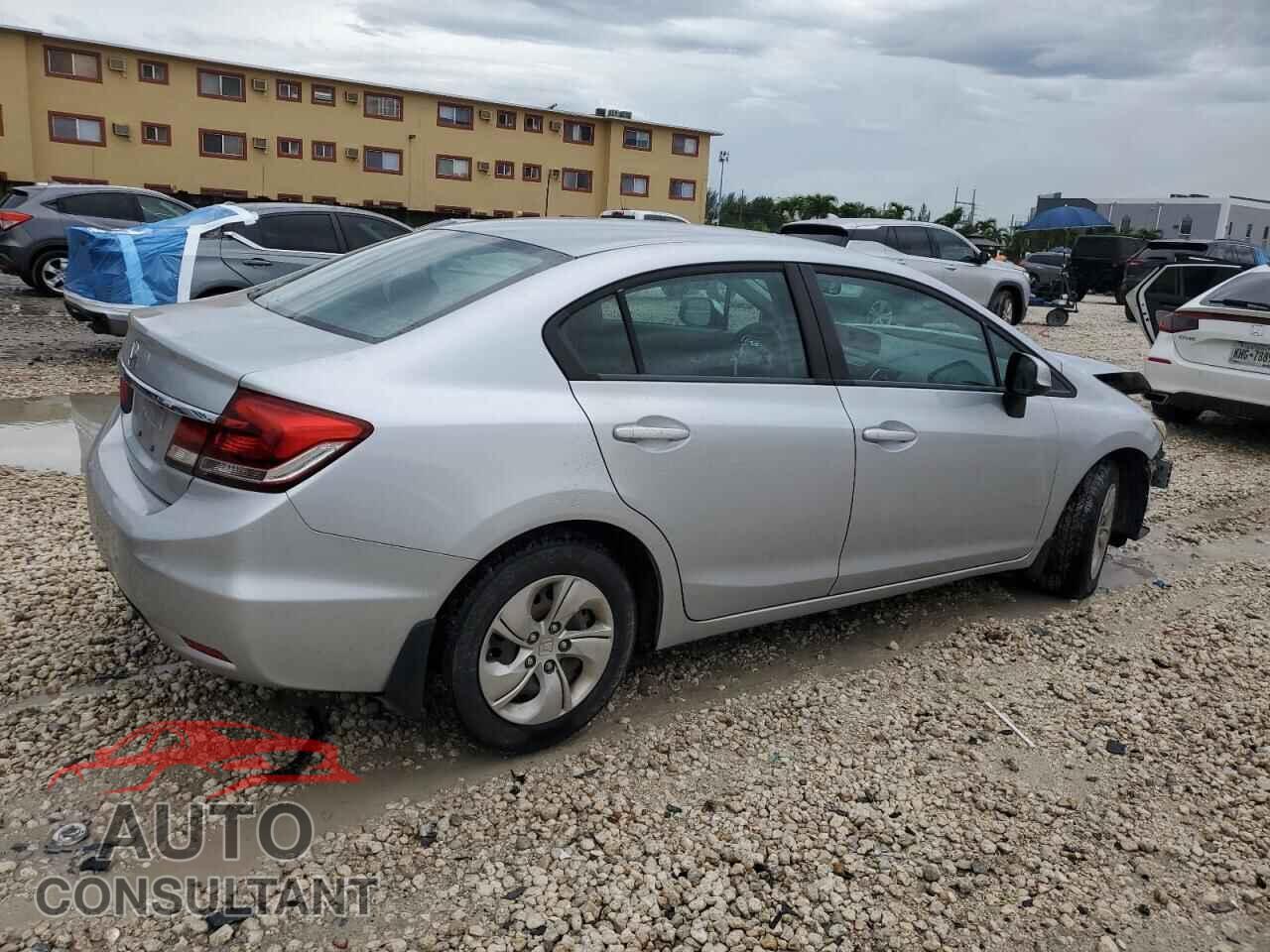 HONDA CIVIC 2013 - 2HGFB2F55DH582599