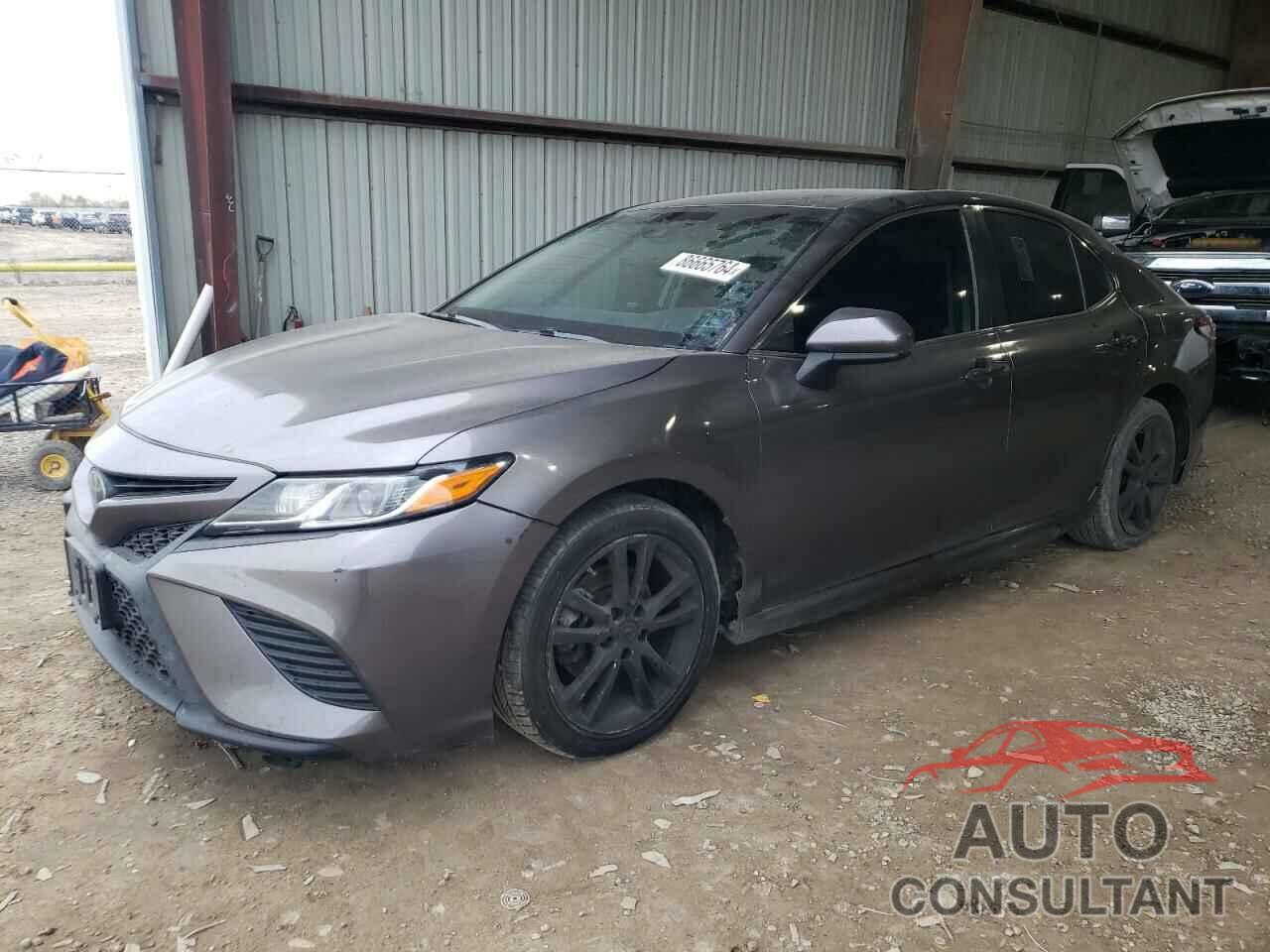 TOYOTA CAMRY 2018 - 4T1B11HK6JU026206