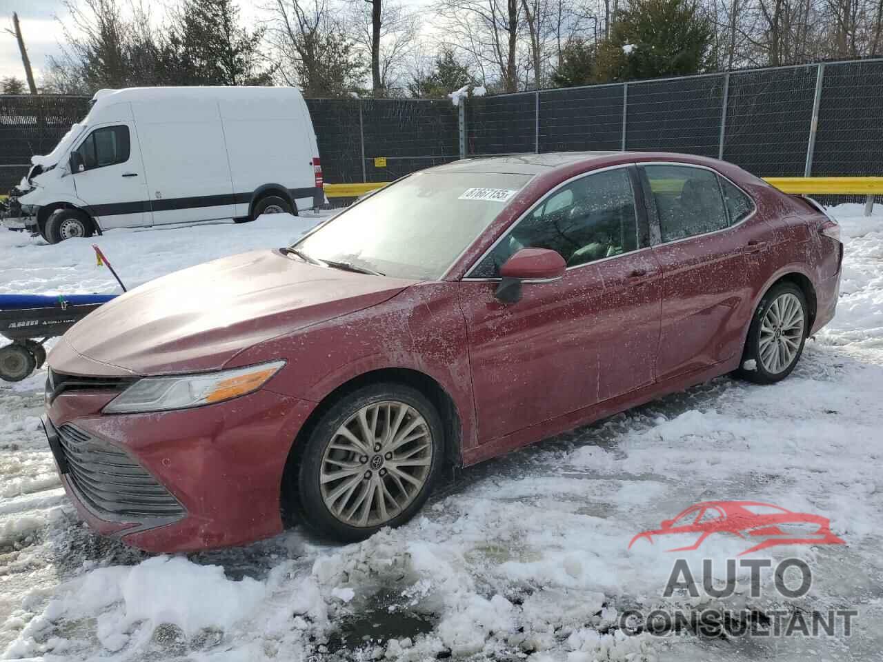 TOYOTA CAMRY 2018 - 4T1B11HK1JU537788