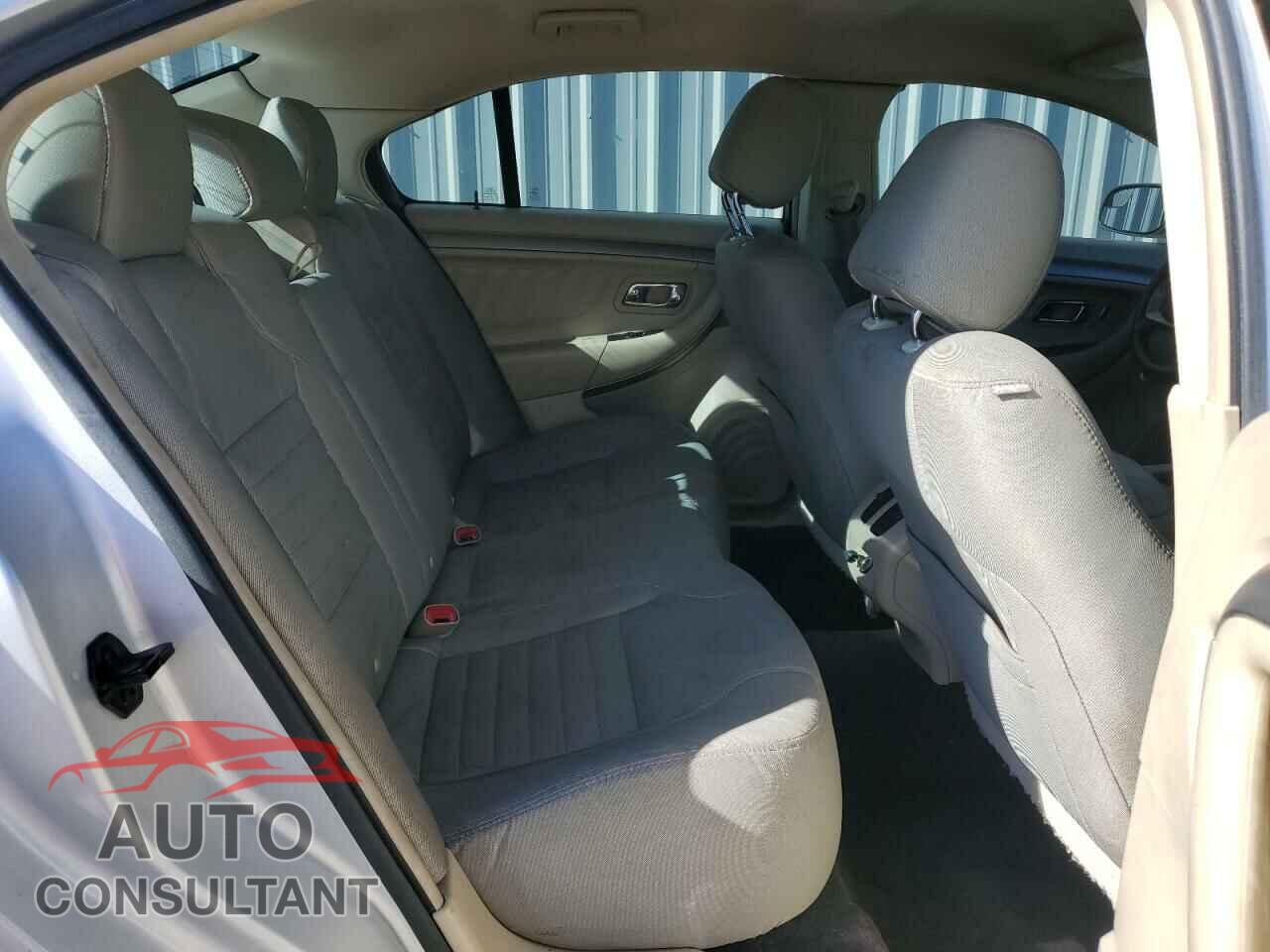 FORD TAURUS 2013 - 1FAHP2D8XDG130767