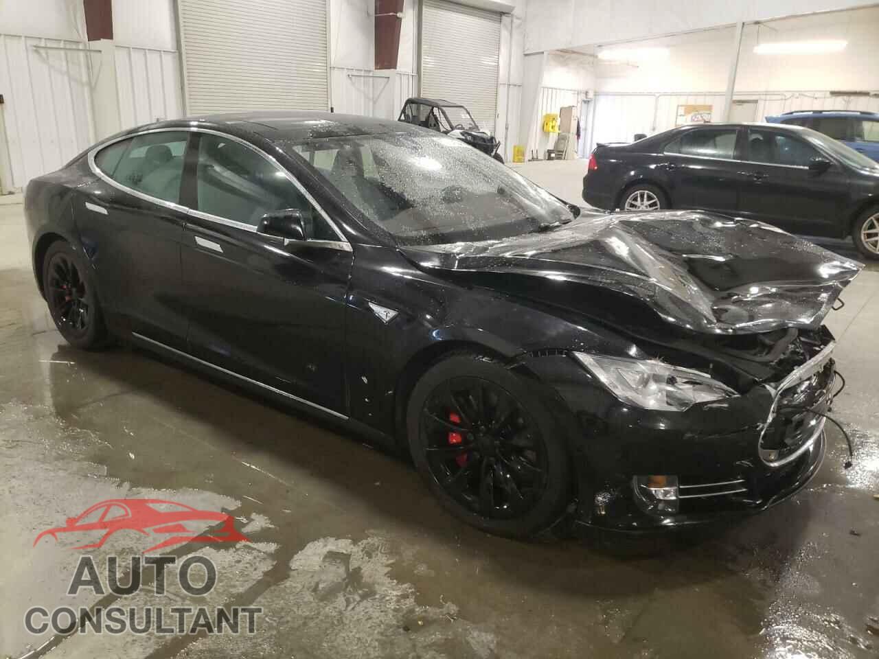 TESLA MODEL S 2015 - 5YJSA1H4XFF085135