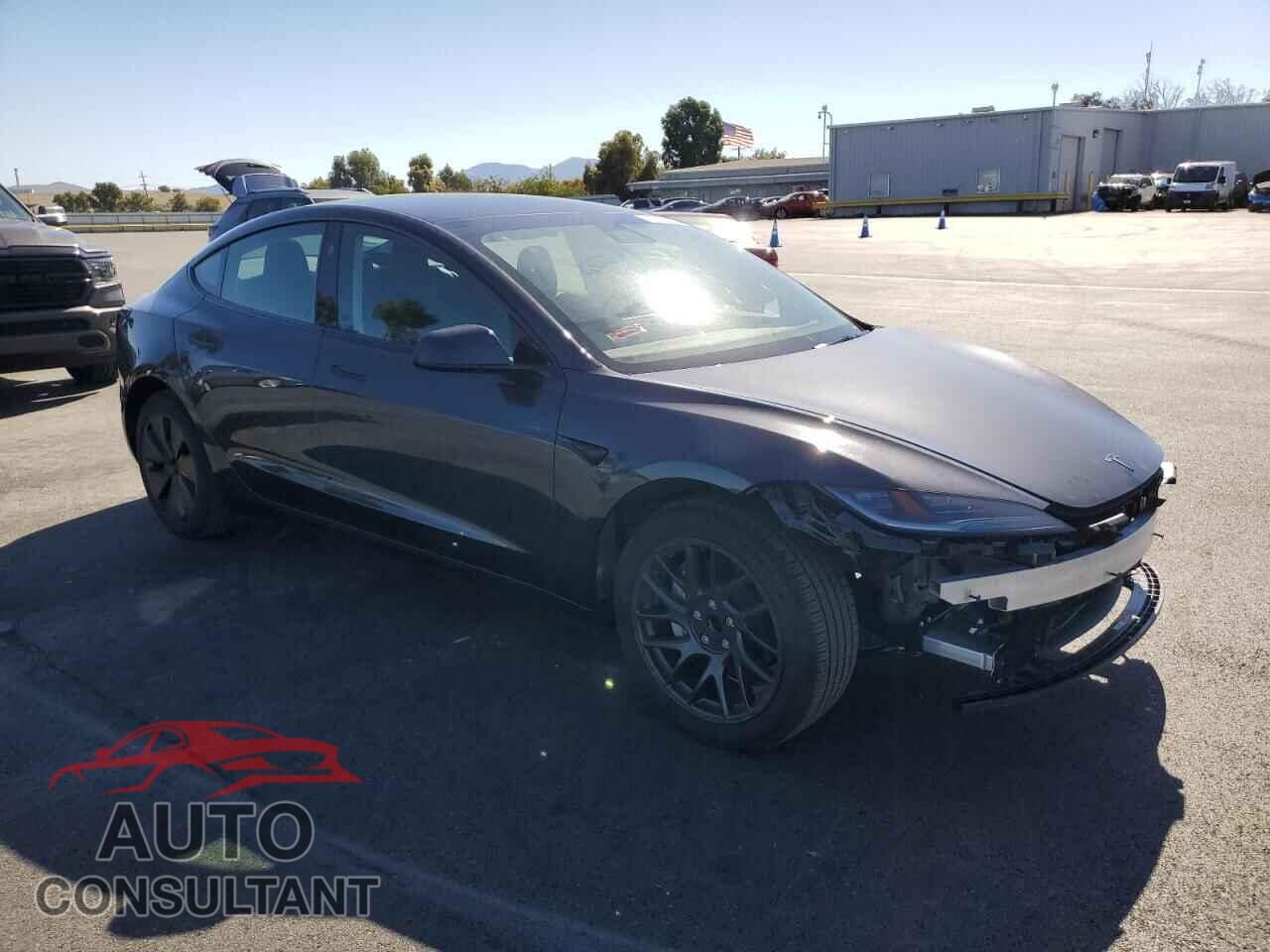 TESLA MODEL 3 2024 - 5YJ3E1EA4RF864893