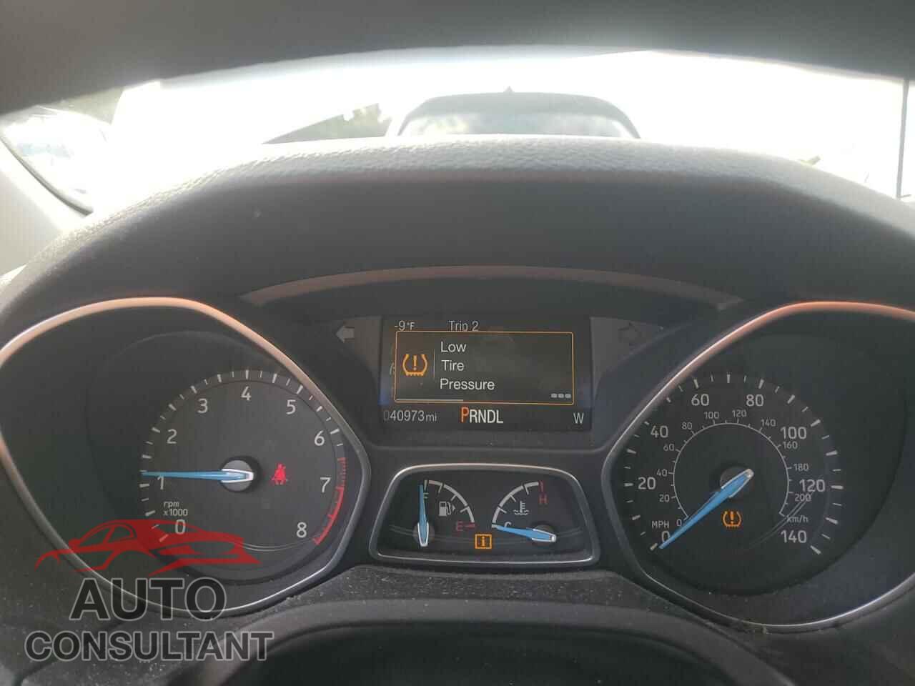FORD FOCUS 2016 - 1FADP3F26GL388986