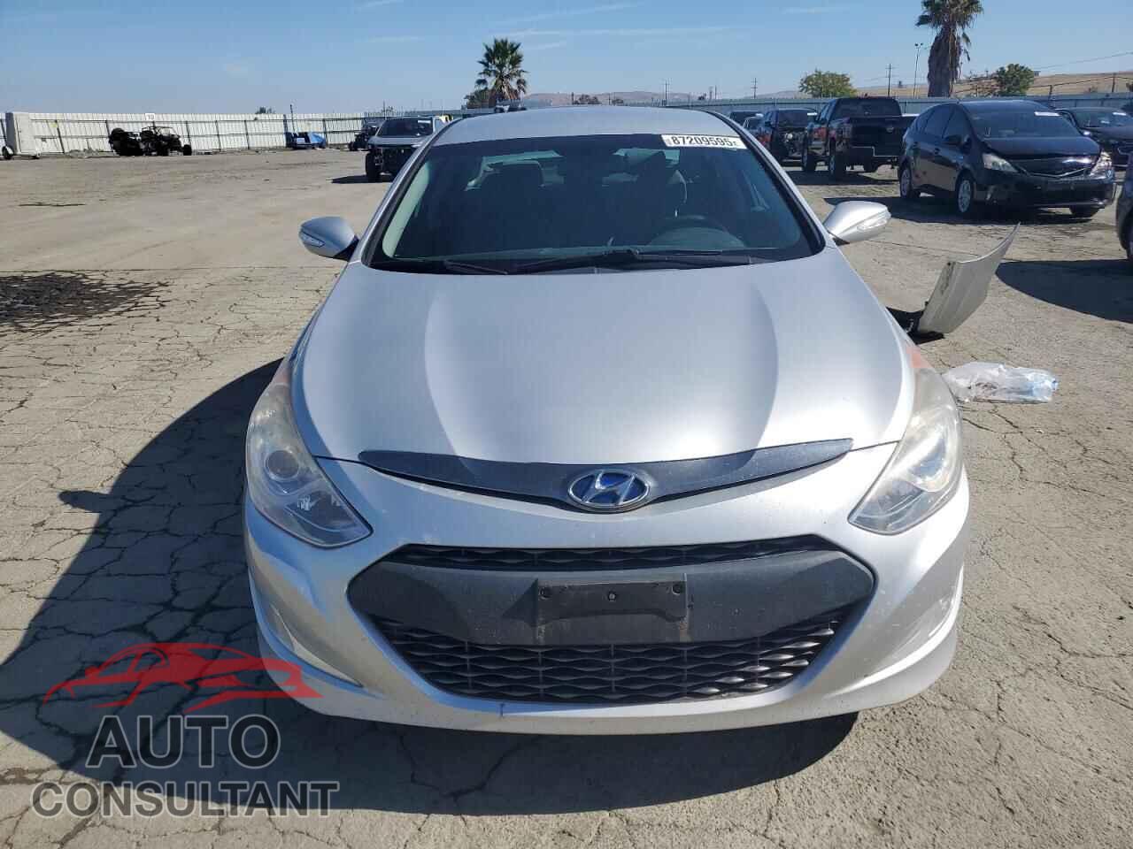 HYUNDAI SONATA 2013 - KMHEC4A47DA088238