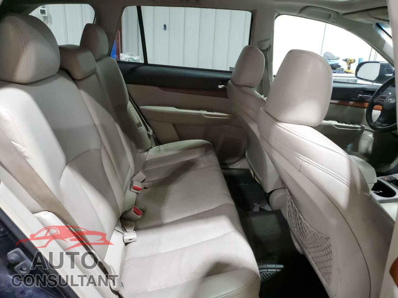 SUBARU OUTBACK 2013 - 4S4BRBKC2D3227109