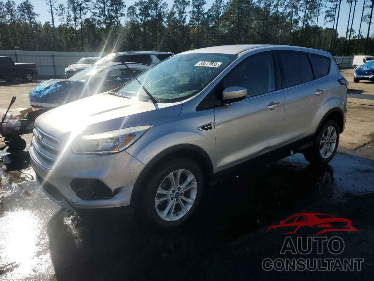 FORD ESCAPE 2017 - 1FMCU0GDXHUD64002