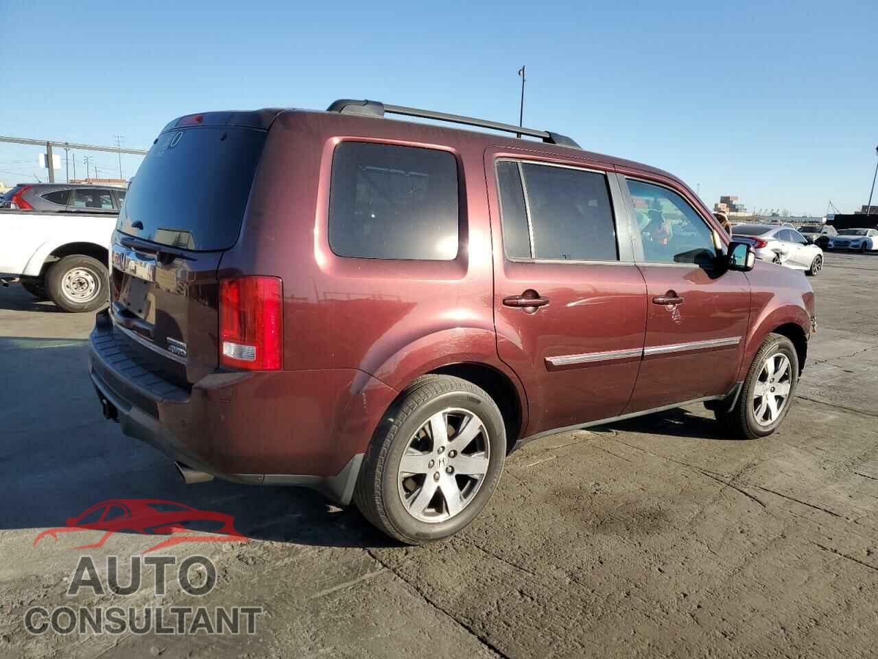 HONDA PILOT 2013 - 5FNYF4H99DB070129