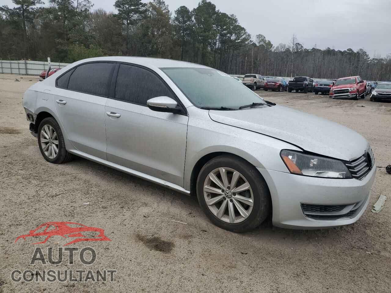 VOLKSWAGEN PASSAT 2012 - 1VWAP7A39CC034567