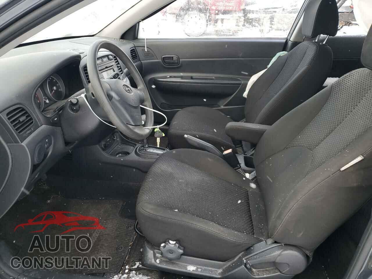 HYUNDAI ACCENT 2011 - KMHCM3AC1BU200744
