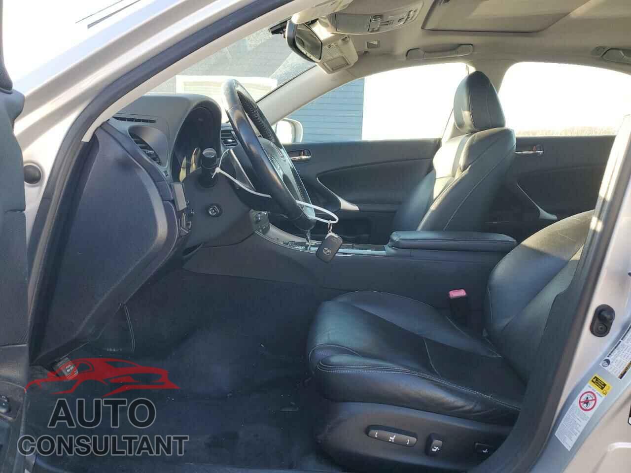 LEXUS IS 2010 - JTHCF5C22A5037365