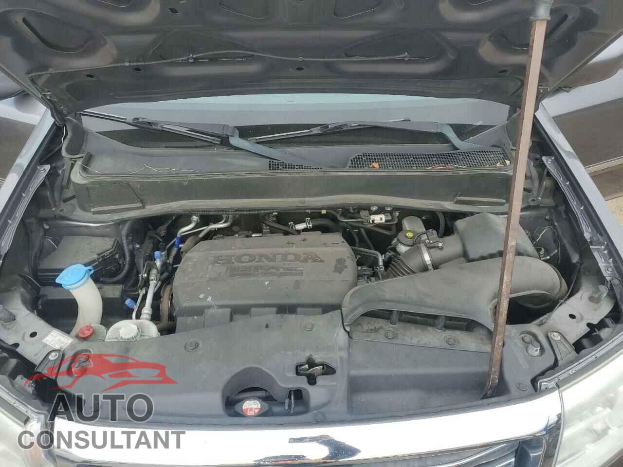 HONDA PILOT 2015 - 5FNYF3H99FB020019