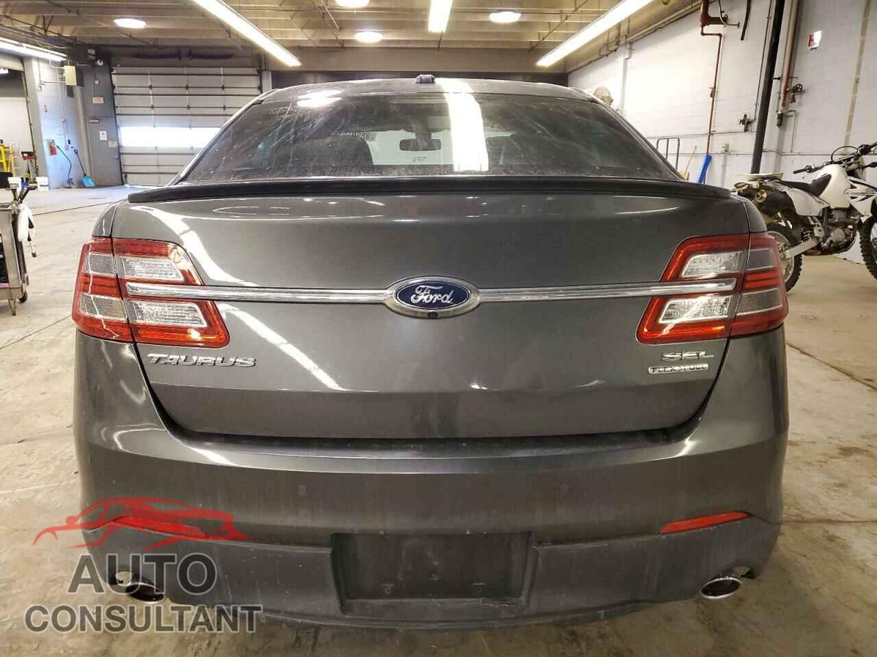 FORD TAURUS 2015 - 1FAHP2E81FG182483
