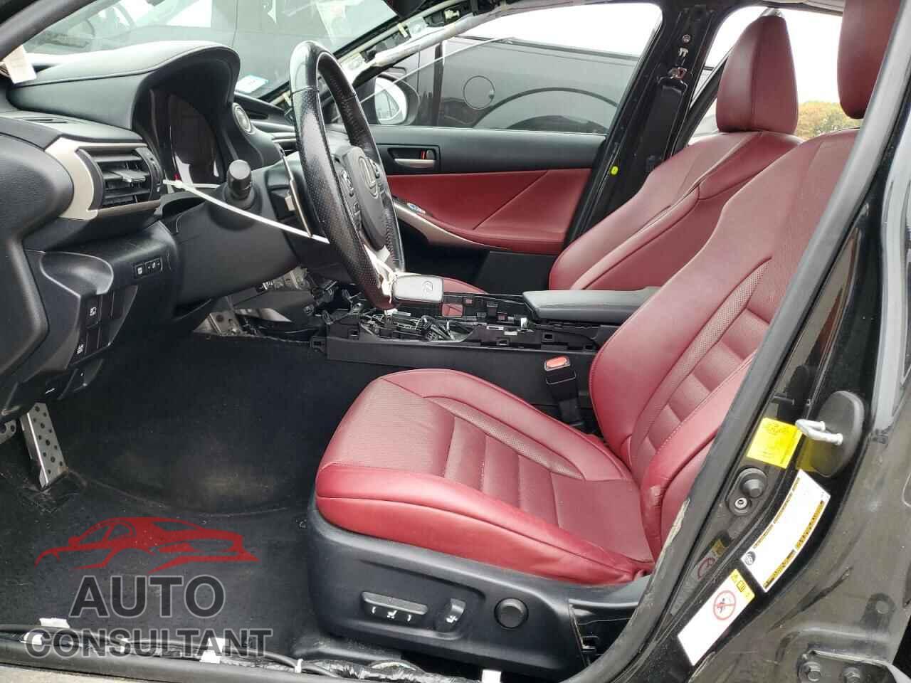 LEXUS IS 2017 - JTHCE1D20H5013179