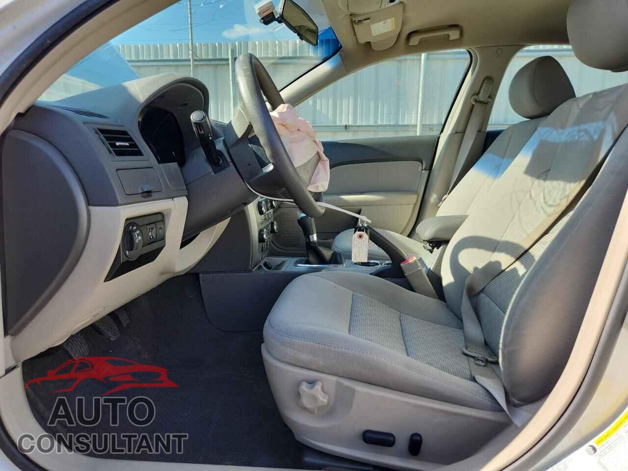 FORD FUSION 2011 - 3FAHP0HA5BR143353