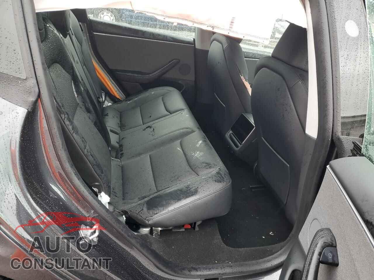 TESLA MODEL 3 2025 - 5YJ3E1EA6SF061296