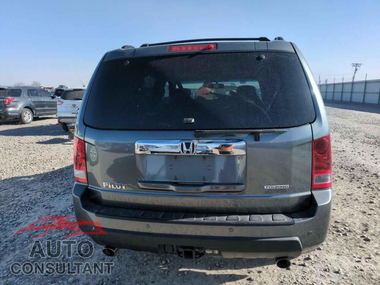 HONDA PILOT 2010 - 5FNYF4H93AB019527