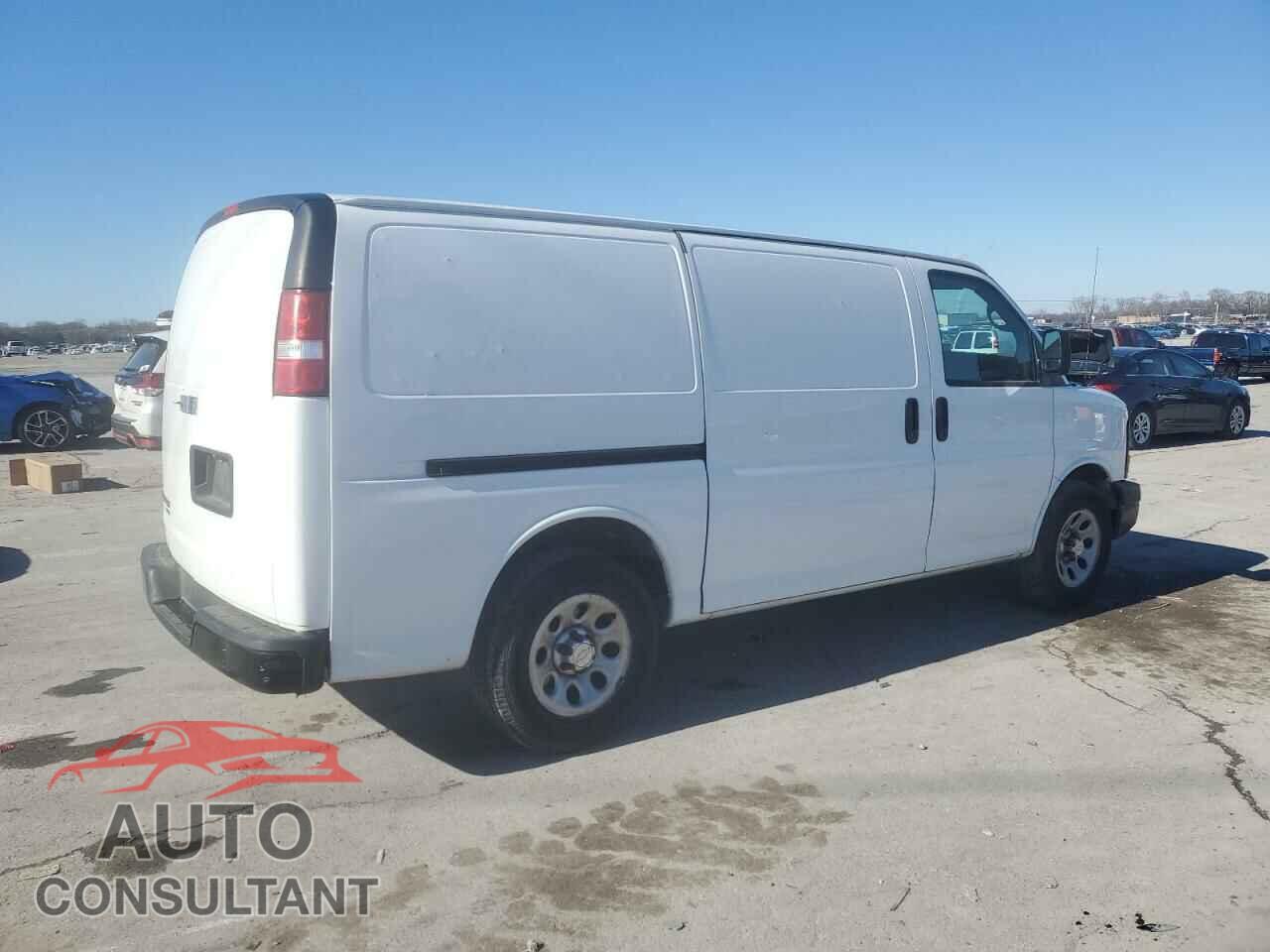 CHEVROLET EXPRESS 2013 - 1GCSGAF48D1179733