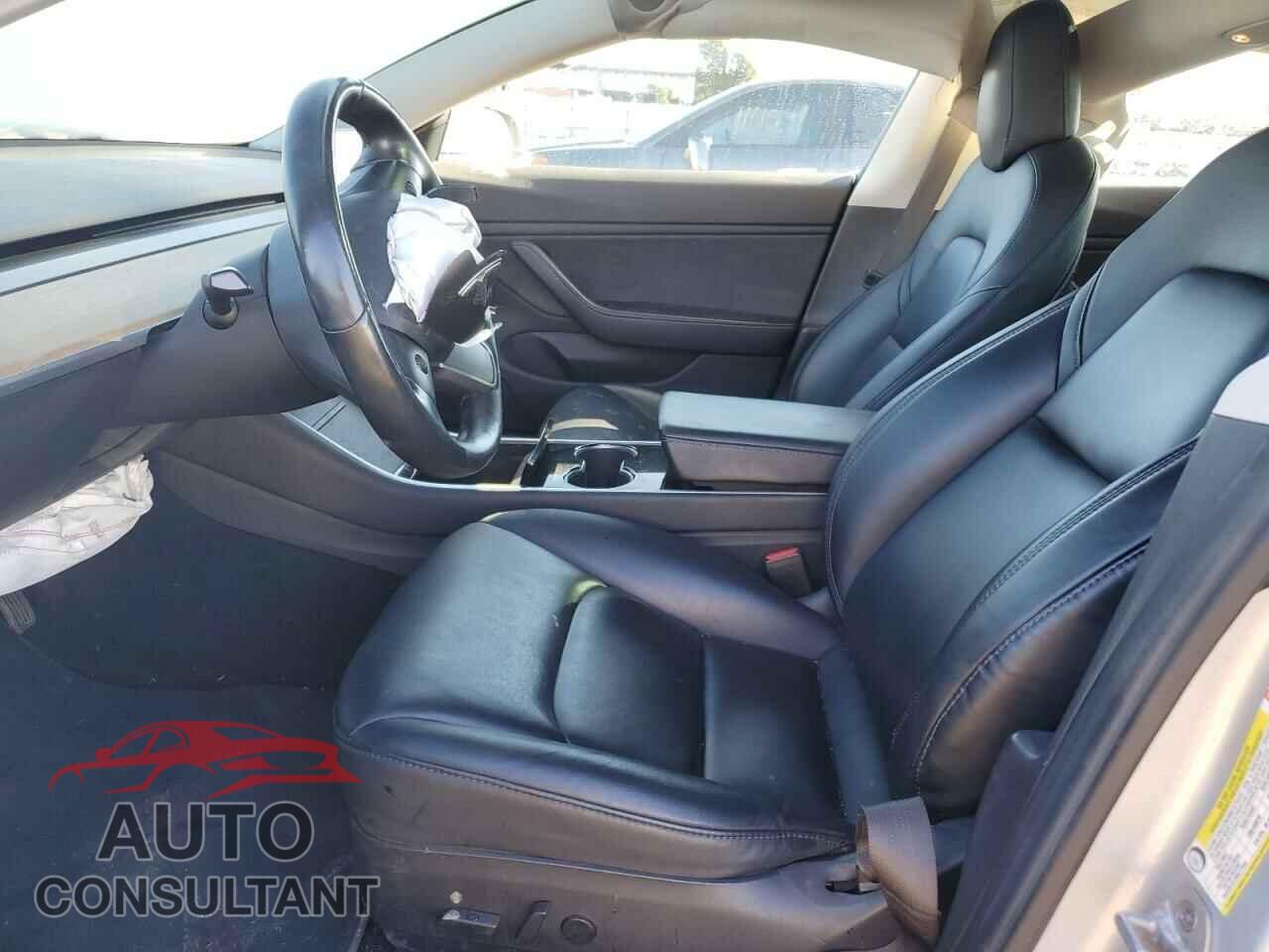 TESLA MODEL 3 2018 - 5YJ3E1EA3JF077292