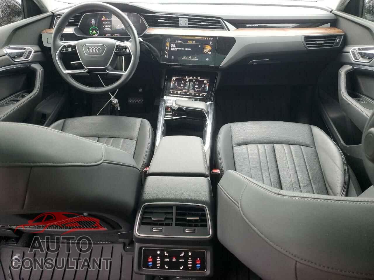 AUDI E-TRON 2020 - WA12ABGE3LB035458