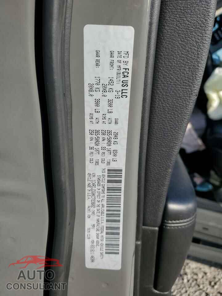 DODGE DURANGO 2019 - 1C4RDJDG0KC723602
