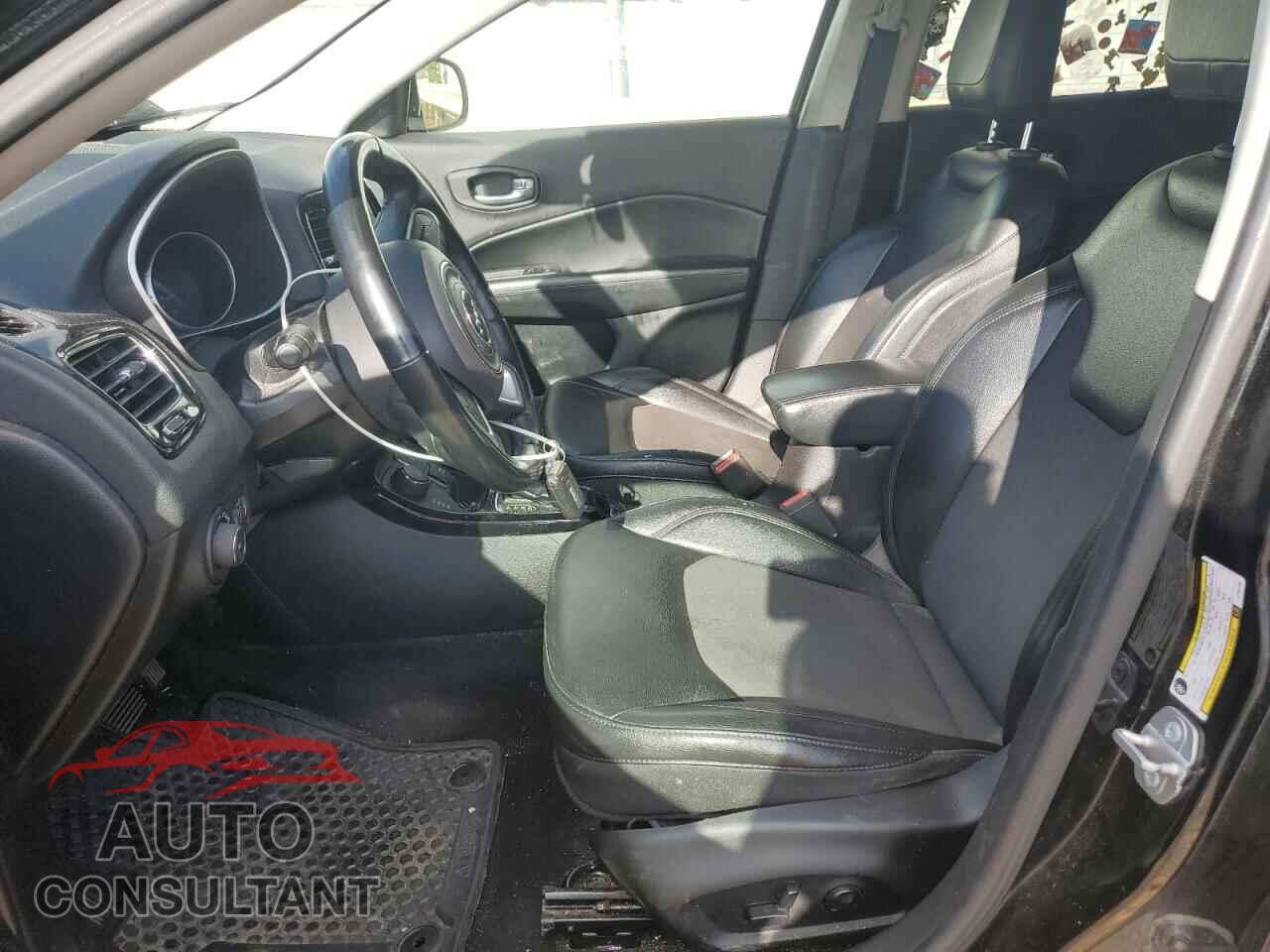 JEEP COMPASS 2018 - 3C4NJDBB0JT401450
